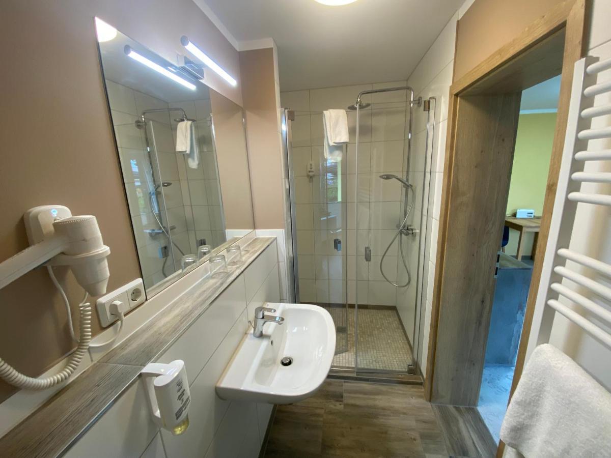Vorsicht Hotel Deyelsdorf Ngoại thất bức ảnh